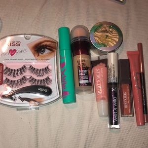 Makeup bundle